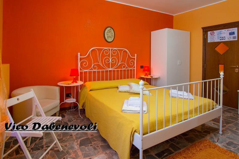 B&B Eraclio Suite Барлетта Экстерьер фото