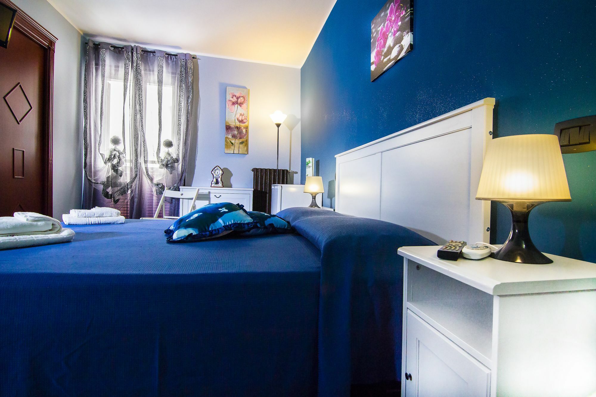 B&B Eraclio Suite Барлетта Экстерьер фото